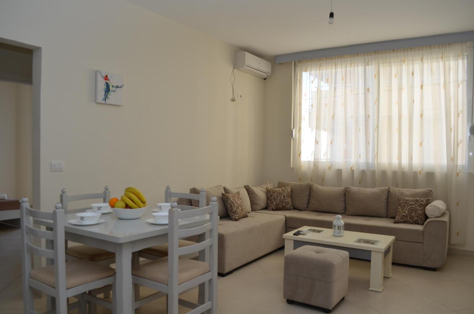 סרנדה Eri Apartments מראה חיצוני תמונה