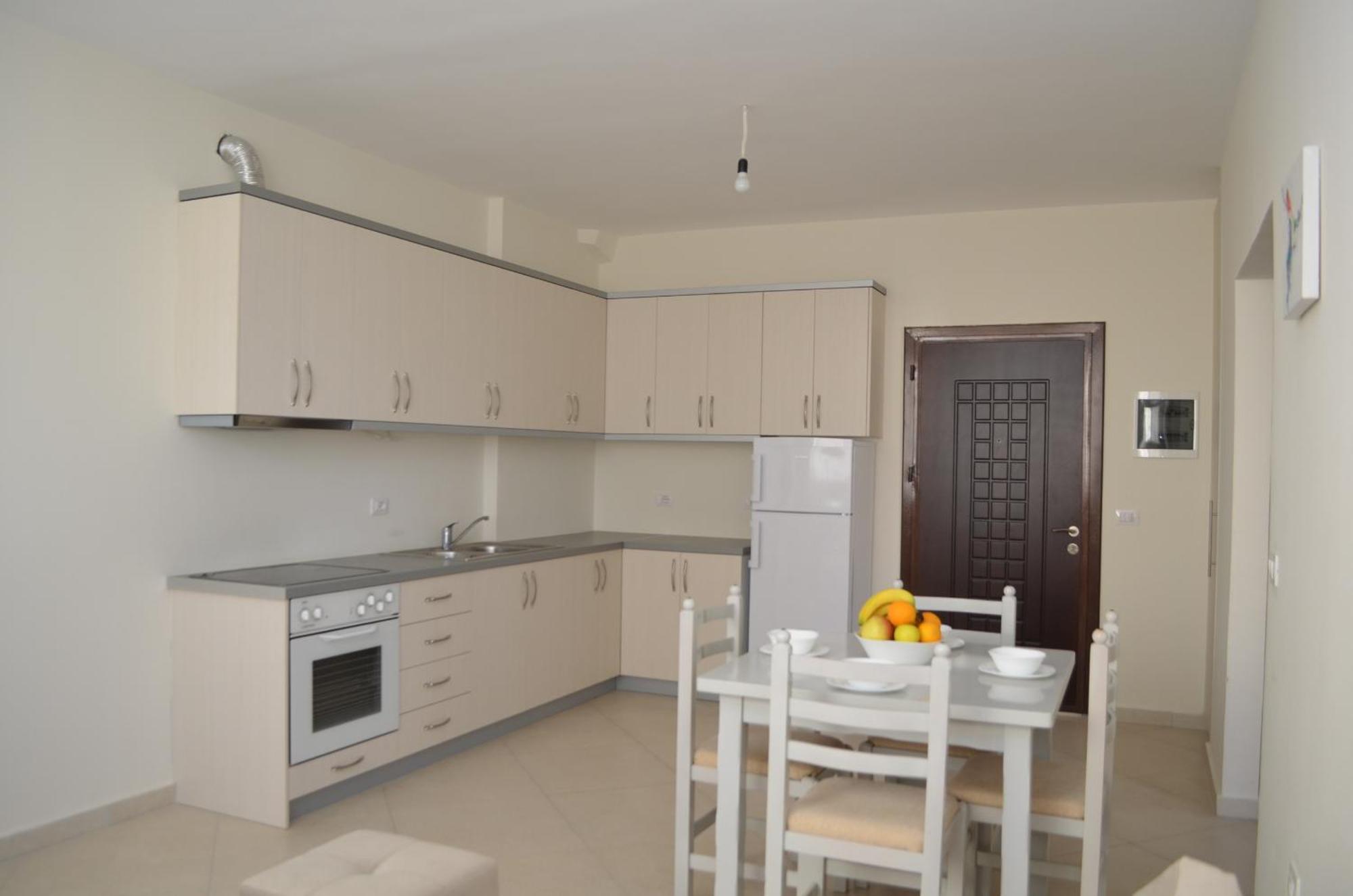 סרנדה Eri Apartments מראה חיצוני תמונה