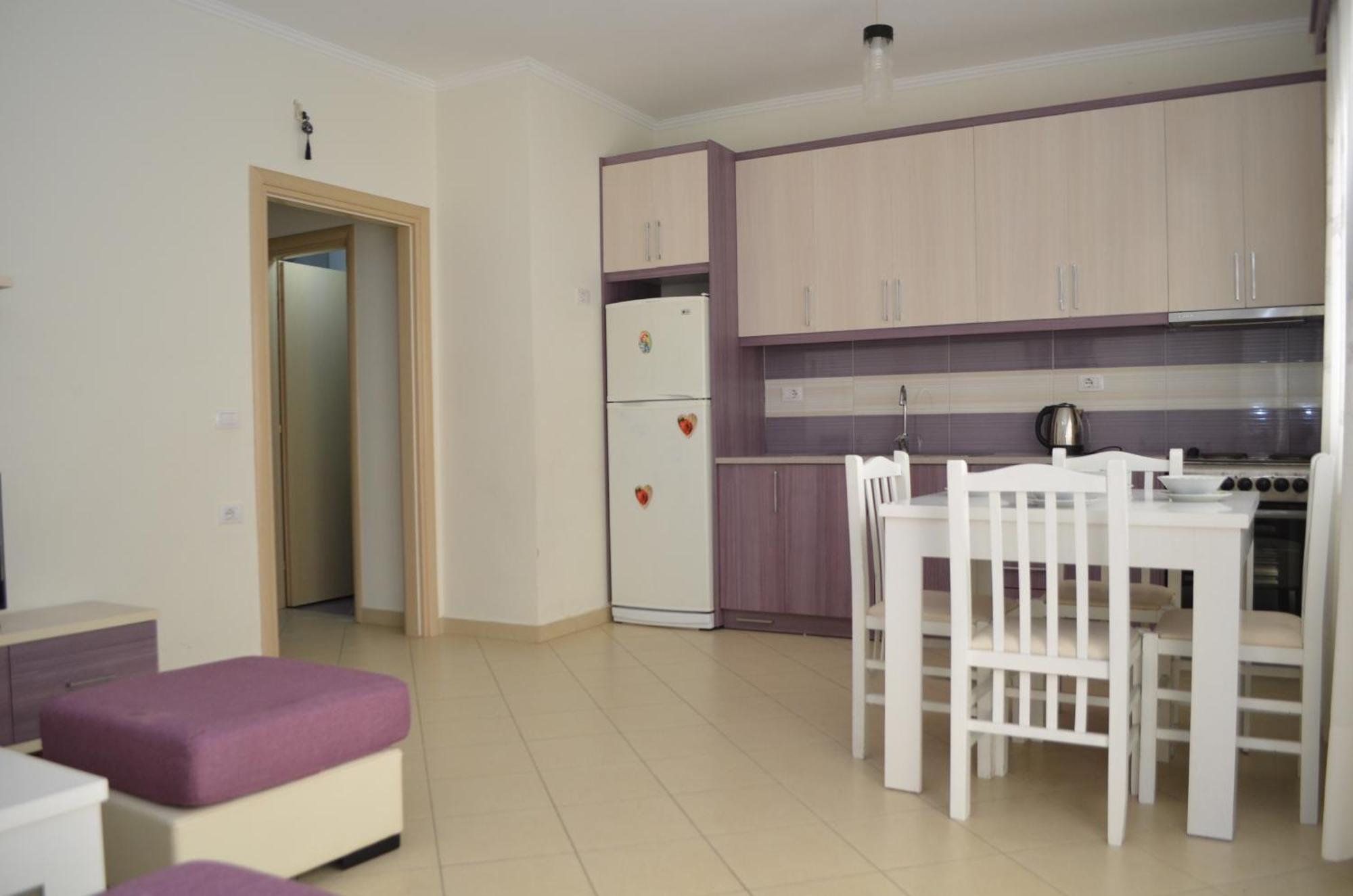 סרנדה Eri Apartments מראה חיצוני תמונה